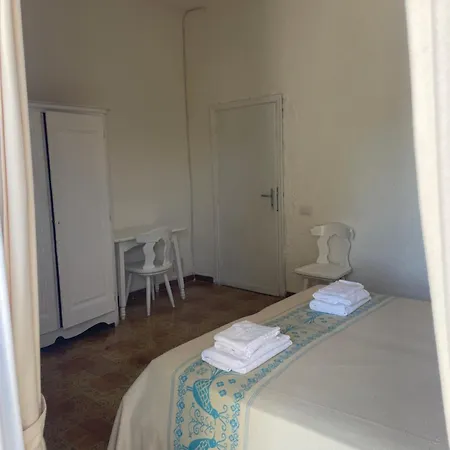 Al Faro , La Cinta ,san Teodoro Сан-Теодоро