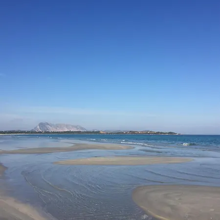 Al Faro , La Cinta ,san Teodoro Отель