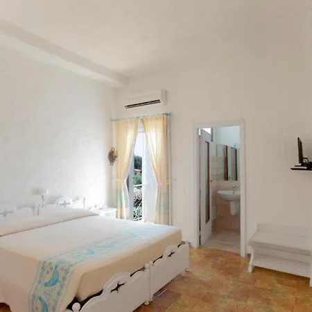 Al Faro , La Cinta ,san Teodoro