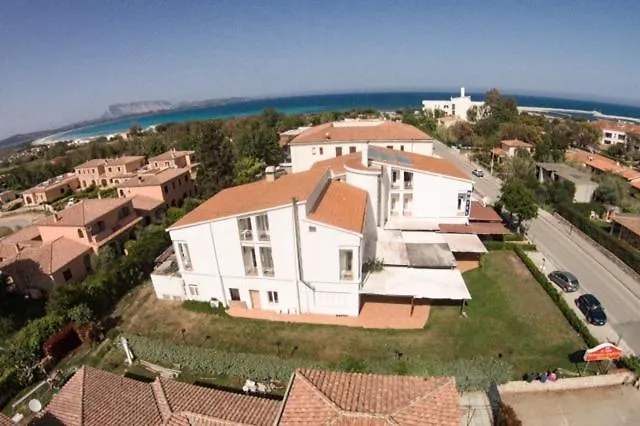 Al Faro , La Cinta ,san Teodoro 3*